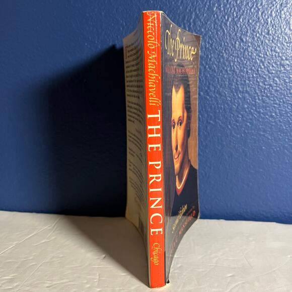 The Prince by Niccolo Machiavelli Second Edition book College Required Textbook - Picture 3 of 12